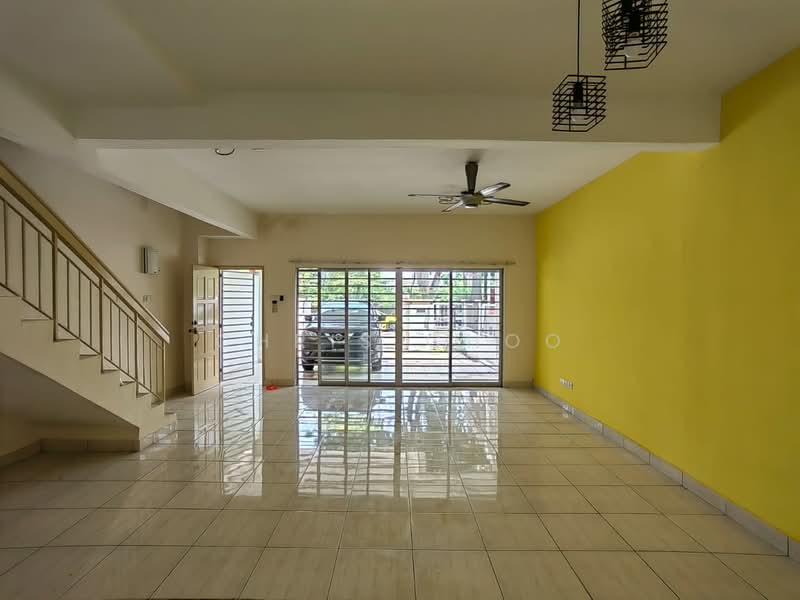 Rumah Teres 2 Tingkat untuk Dijual di Puchong (Selangor) - Chris Choo - Living Room - PropertyGuru.com.my