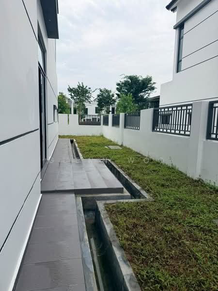 Rumah Berkembar untuk Dijual di Setia Eco Gardens (Gelang Patah) - Glenn Woo - Exterior - PropertyGuru.com.my