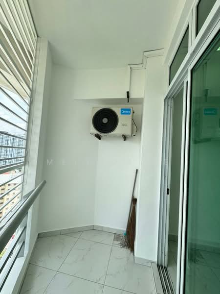 Pangsapuri untuk Disewa di Lagenda Tasek Luxurious Suite - Melinda Ee - Balcony - PropertyGuru.com.my