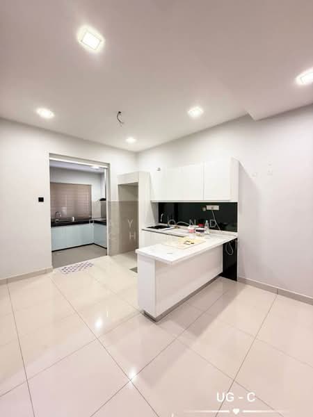 2.5-storey Terraced House for Sale in Bandar Puteri Klang (Klang) - Raymond Cheng - Kitchen - PropertyGuru.com.my