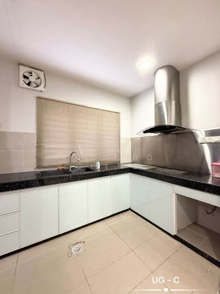 2.5-storey Terraced House for Sale in Bandar Puteri Klang (Klang) - Raymond Cheng - Kitchen - PropertyGuru.com.my