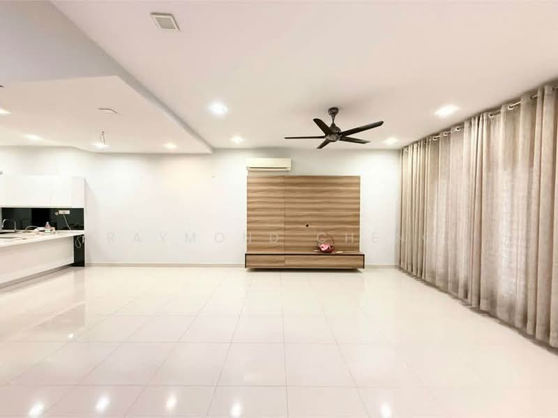 2.5-storey Terraced House for Sale in Bandar Puteri Klang (Klang) - Raymond Cheng - Living Room - PropertyGuru.com.my