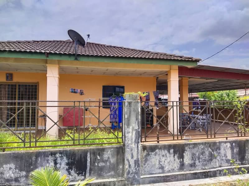 Terraced House for Sale in Bandar Behrang 2020 (Hulu Bernam Timor) - Dr Munis - Exterior - PropertyGuru.com.my
