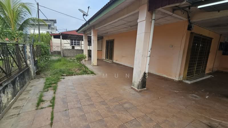 Terraced House for Sale in Bandar Behrang 2020 (Hulu Bernam Timor) - Dr Munis - Exterior - PropertyGuru.com.my