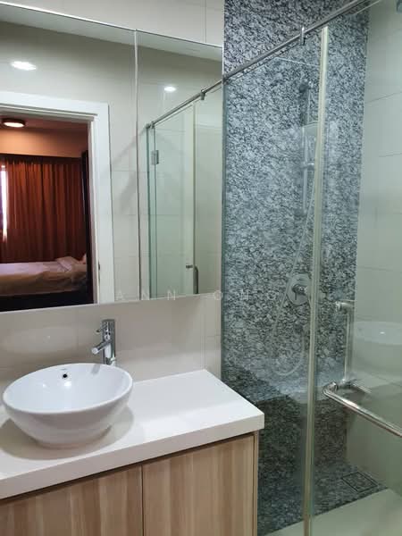 Kondominium untuk Dijual di Sixceylon - Ann Ong - Bathroom - PropertyGuru.com.my