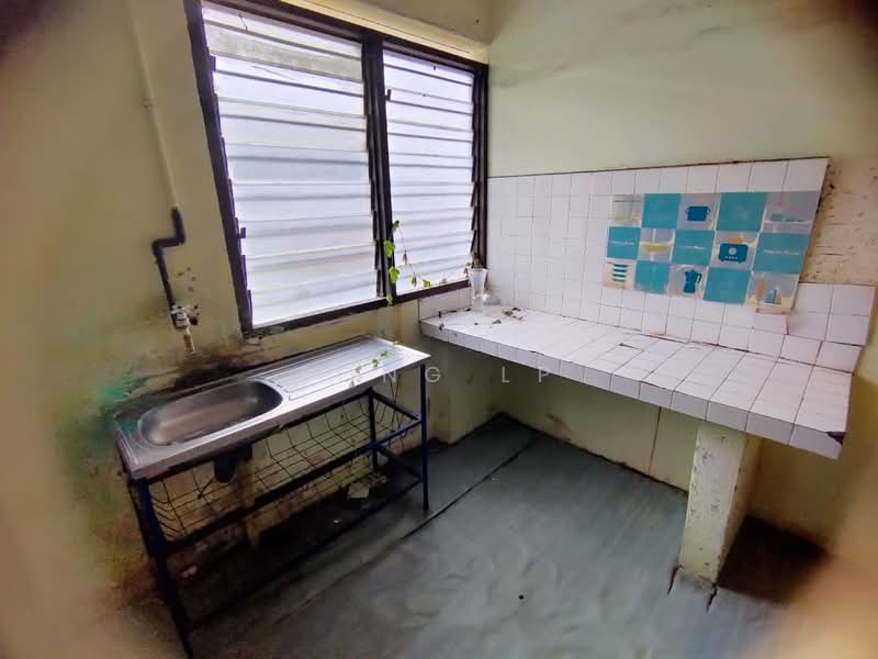 1-storey Terraced House for Sale in Ipoh (Perak) - Fong LP - Kitchen - PropertyGuru.com.my