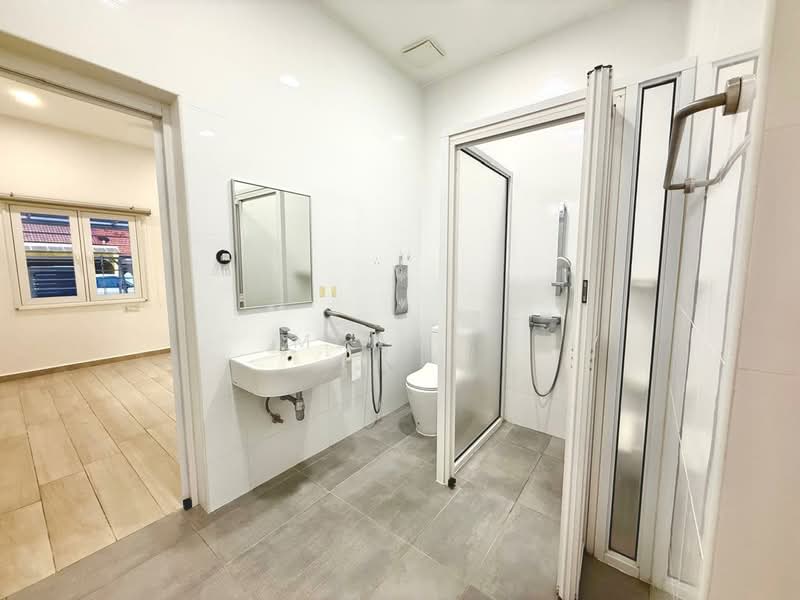 Rumah Berkembar untuk Dijual di Bandar Baru Air Itam (Ayer Itam) - Meng . - Bathroom - PropertyGuru.com.my