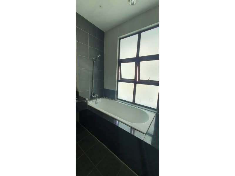 Rumah Banglo untuk Disewa di Subang Jaya (Selangor) - Sam Leng - Bathroom - PropertyGuru.com.my