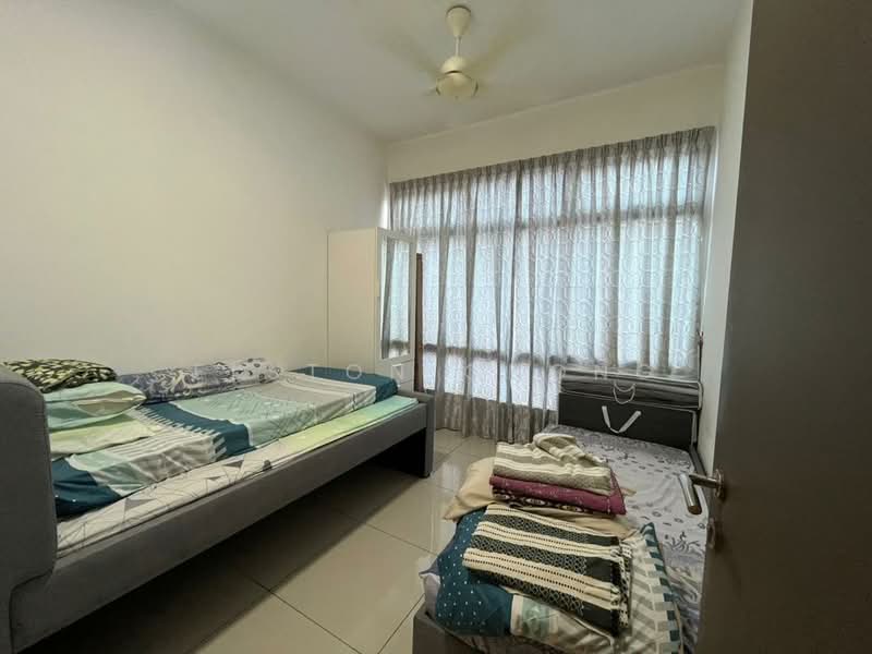 Pangsapuri untuk Dijual di Seri Austin Residence (Pangsapuri Seri Austin) - Elston Chong - Bedroom - PropertyGuru.com.my