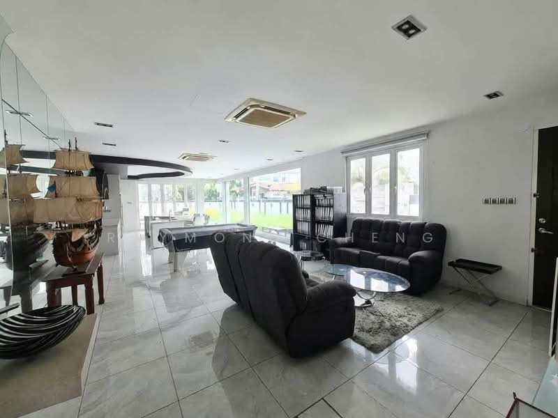 Rumah Berkembar untuk Dijual di Bandar Botanic (Klang) - Raymond Cheng - Living Room - PropertyGuru.com.my