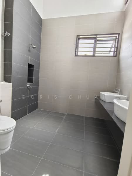 Rumah Teres 3 Tingkat untuk Disewa di Setia Alam (Selangor) - Doris Chuah - Bathroom - PropertyGuru.com.my