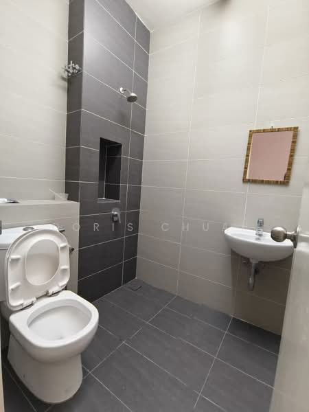 Rumah Teres 3 Tingkat untuk Disewa di Setia Alam (Selangor) - Doris Chuah - Bathroom - PropertyGuru.com.my