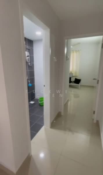 Servis Apartment untuk Dijual di Maxim Residences - TuckWei Chen - Bathroom - PropertyGuru.com.my