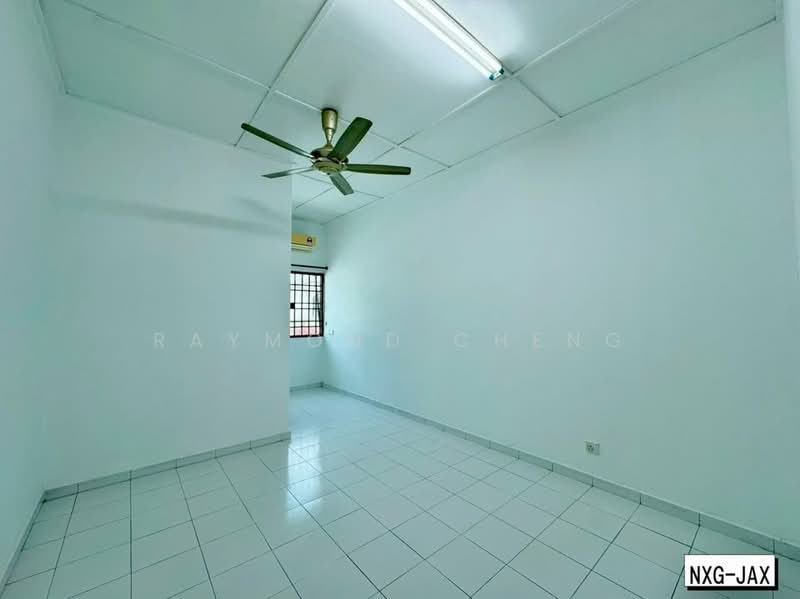 2-storey Terraced House for Sale in Bandar Bukit Tinggi 2 (Klang) - Raymond Cheng - Interior - PropertyGuru.com.my