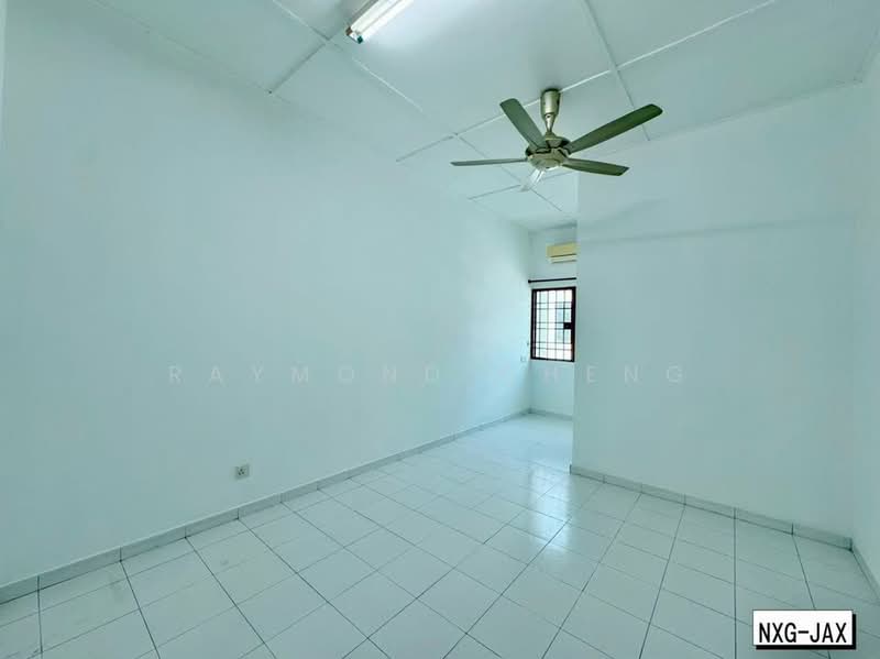2-storey Terraced House for Sale in Bandar Bukit Tinggi 2 (Klang) - Raymond Cheng - Interior - PropertyGuru.com.my