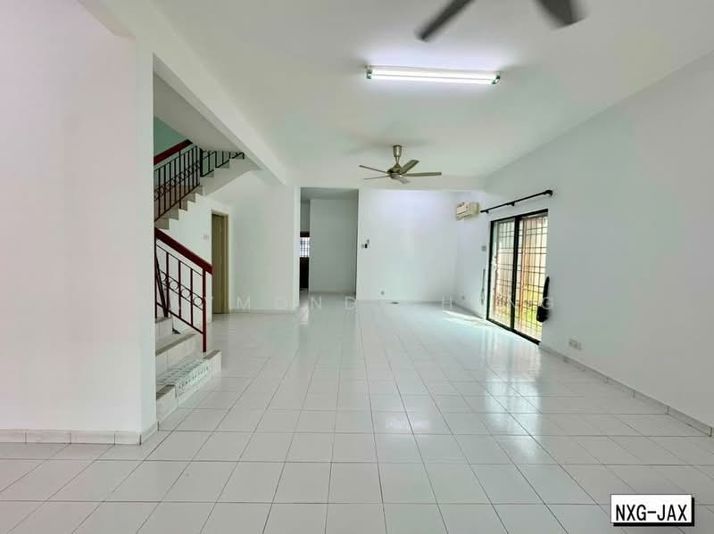 2-storey Terraced House for Sale in Bandar Bukit Tinggi 2 (Klang) - Raymond Cheng - Living Room - PropertyGuru.com.my