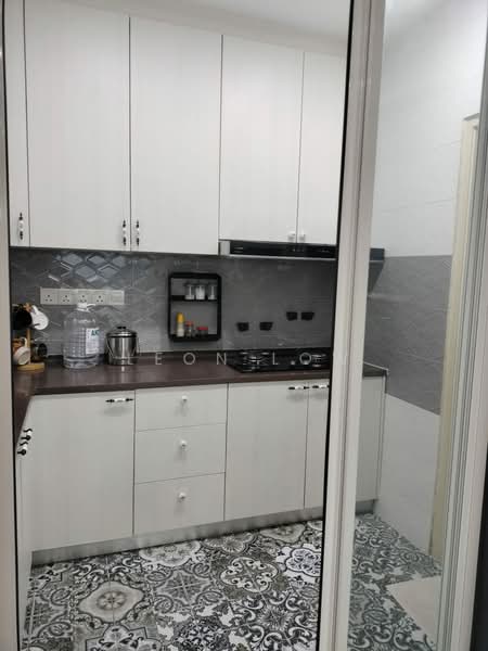 Condominium for Rent at Skyvilla Residences - Leon Low - Kitchen - PropertyGuru.com.my
