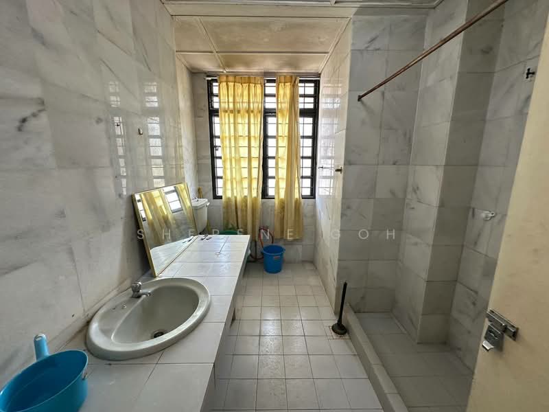 Terraced House for Sale in Bandar Sungai Long (Selangor) - Sherene Goh - Bathroom - PropertyGuru.com.my