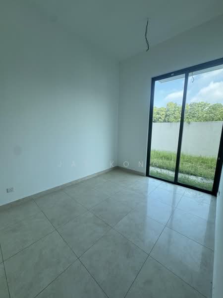 Rumah Berkembar untuk Dijual di Subang Jaya (Selangor) - Jay Kong - PropertyGuru.com.my