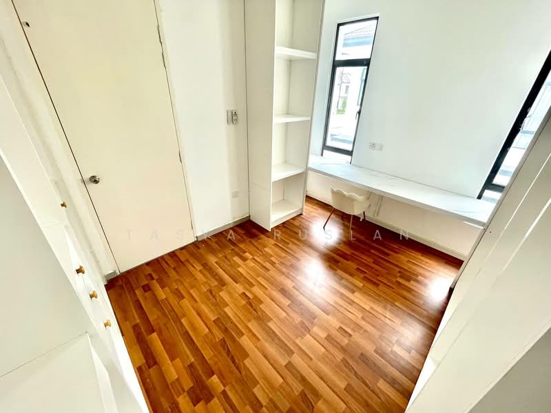 Semi-Detached House for Sale in Kuala Selangor (Selangor) - Tasya Ruslan - PropertyGuru.com.my