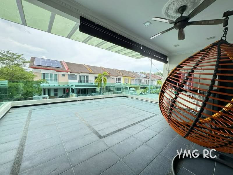 2-storey Terraced House for Rent in Bandar Botanic (Klang) - Raymond Cheng - Balcony - PropertyGuru.com.my