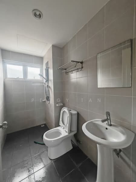 Condominium for Rent at The Peak Residences - Peggy Tan - Bathroom - PropertyGuru.com.my