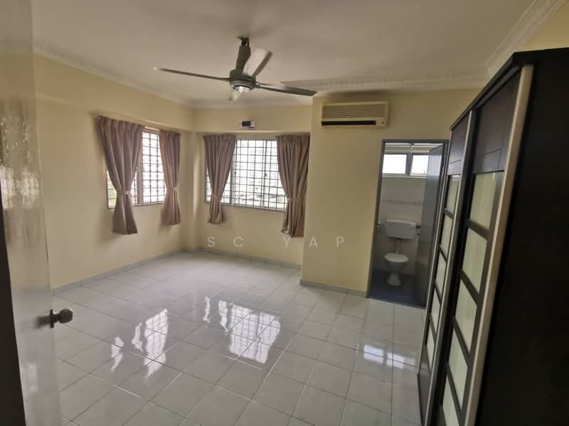 Apartment for Sale at Vista Saujana - SC Yap - Bedroom - PropertyGuru.com.my