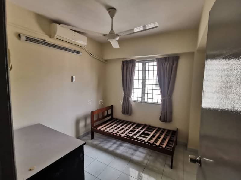 Apartment for Sale at Vista Saujana - SC Yap - Bedroom - PropertyGuru.com.my