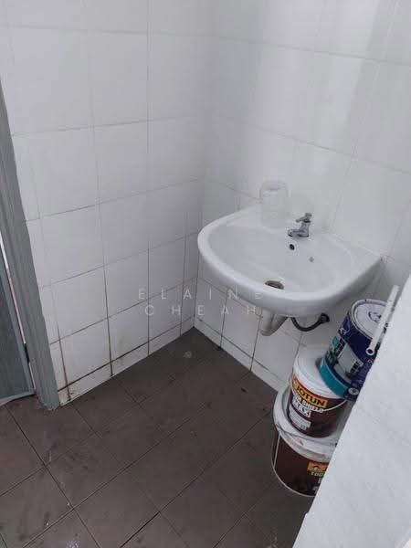 Kedai untuk Disewa di Puncak Alam (Selangor) - Elaine Cheah - Bathroom - PropertyGuru.com.my