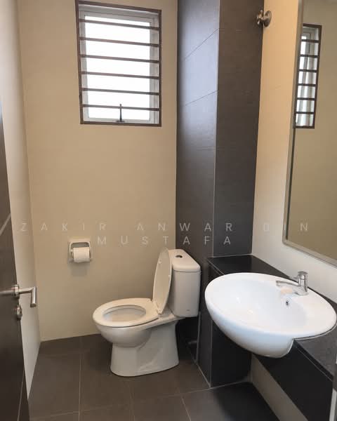 Rumah Berkembar untuk Dijual di Seksyen 13 (Shah Alam) - Zakir Anwar Bin Mustafa - PropertyGuru.com.my