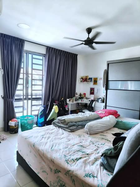 2-storey Terraced House for Sale in Taman Austin Duta (Tebrau) - Karl Lim - Bedroom - PropertyGuru.com.my