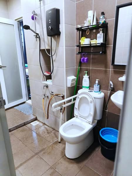2-storey Terraced House for Sale in Taman Austin Duta (Tebrau) - Karl Lim - Bathroom - PropertyGuru.com.my