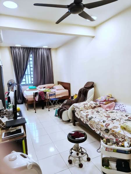2-storey Terraced House for Sale in Taman Austin Duta (Tebrau) - Karl Lim - Bedroom - PropertyGuru.com.my