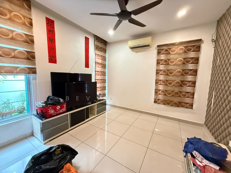 Cluster House for Rent in Taman Nusa Bestari (Iskandar Puteri (Nusajaya)) - Bevis Liew - Living Room - PropertyGuru.com.my