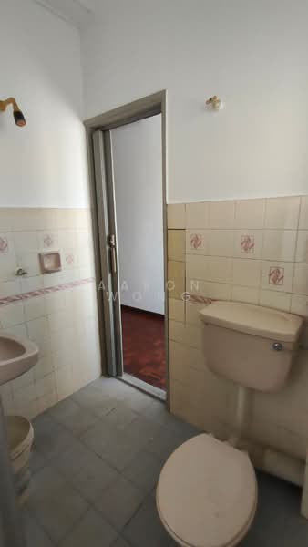 Rumah Teres 2 Tingkat untuk Dijual di Cheras (Kuala Lumpur) - Aaron Wong - Bathroom - PropertyGuru.com.my