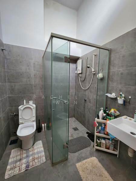 Rumah Teres 2-Tingkat untuk Dijual di Dengkil (Selangor) - Rachel Ji Won - Bathroom - PropertyGuru.com.my
