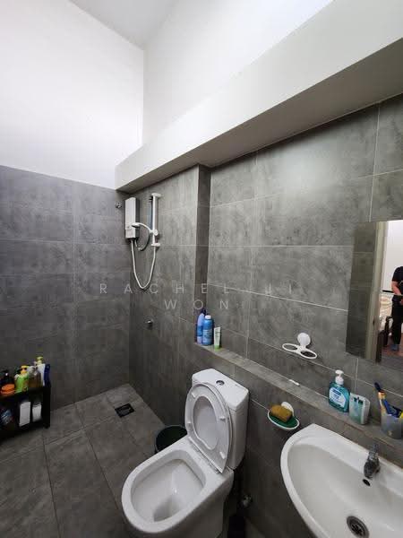 Rumah Teres 2-Tingkat untuk Dijual di Dengkil (Selangor) - Rachel Ji Won - Bathroom - PropertyGuru.com.my