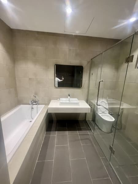 Kondominium untuk Disewa di Picasso Residence - Kelvin Loo - Bathroom - PropertyGuru.com.my