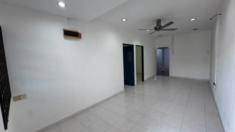 Rumah Teres 1 Tingkat untuk Dijual di Taman Skudai Baru (Skudai) - Sausa Lee - Living Room - PropertyGuru.com.my