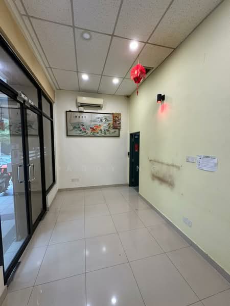 Shop / Office for Rent in Alam Damai (Cheras) - Addy Ng - Entrance - PropertyGuru.com.my