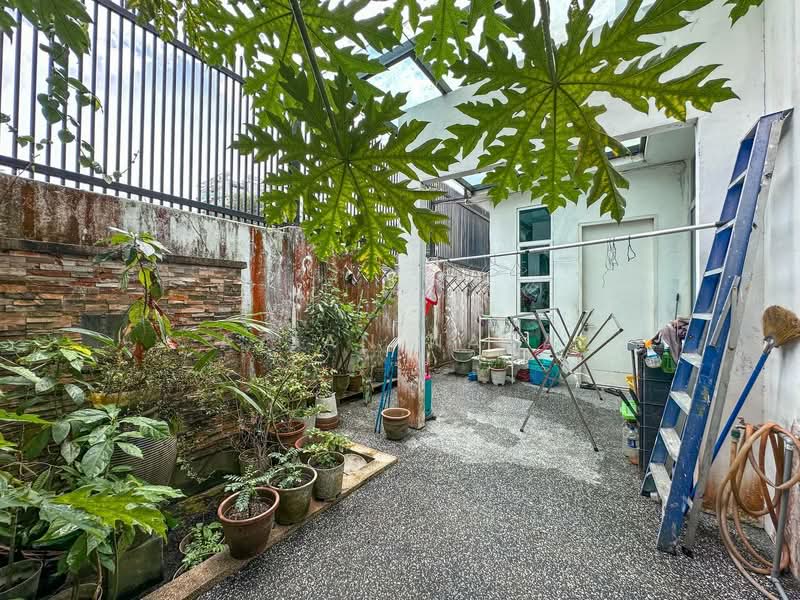 Semi-Detached House for Sale in Taman Tun Dr Ismail (Kuala Lumpur) - Azian Nasa - PropertyGuru.com.my