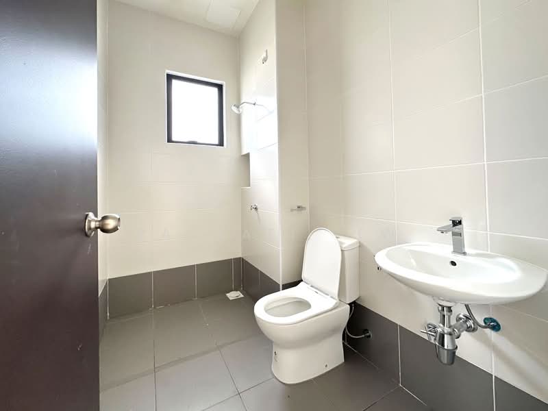 Rumah Kluster untuk Dijual di Eco Botanic 2 (Iskandar Puteri (Nusajaya)) - Rachael Lew - Bathroom - PropertyGuru.com.my