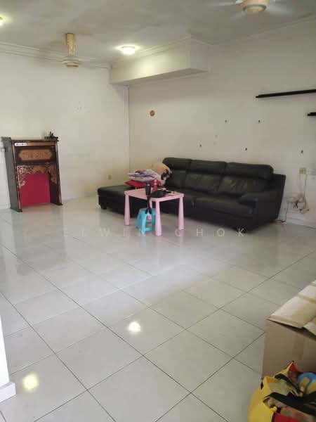 Rumah Teres 2 Tingkat untuk Dijual di Setia Impian (Setia Alam) - Elwin Chok - Living Room - PropertyGuru.com.my