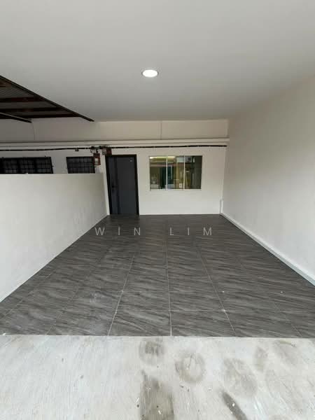 Rumah Teres 2 Tingkat untuk Dijual di Taman Mutiara (Pontian) - Win Lim - Entrance - PropertyGuru.com.my