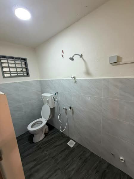 Rumah Teres 2 Tingkat untuk Dijual di Taman Mutiara (Pontian) - Win Lim - Bathroom - PropertyGuru.com.my
