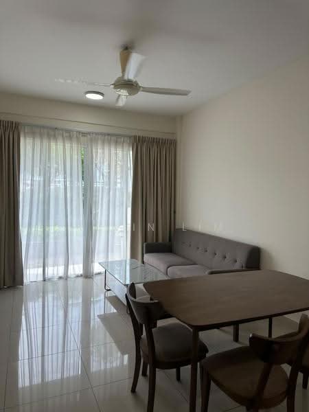 Kondominium untuk Disewa di Tropicana Bay Residences - Kevin Lim - Living Room - PropertyGuru.com.my