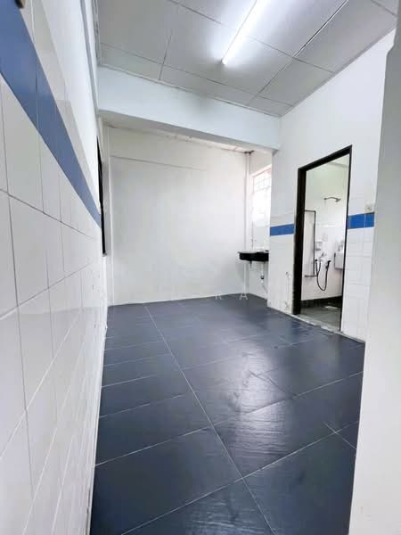 Pangsapuri untuk Dijual di Pangsapuri Seri Mawar - Iqbal Rafei - Interior - PropertyGuru.com.my