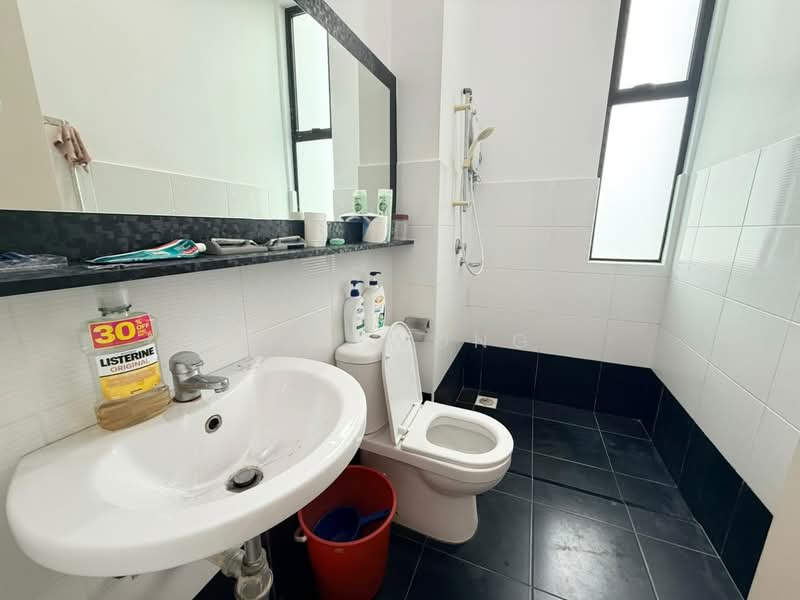 Rumah Kluster untuk Dijual di Johor Bahru (Johor) - Ray Wong - Bathroom - PropertyGuru.com.my