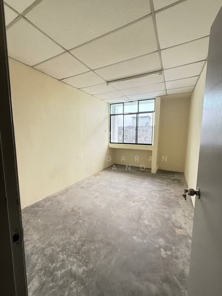 Shop / Office for Sale in Kulim (Kedah) - Sanggaran Muniandy - Interior - PropertyGuru.com.my