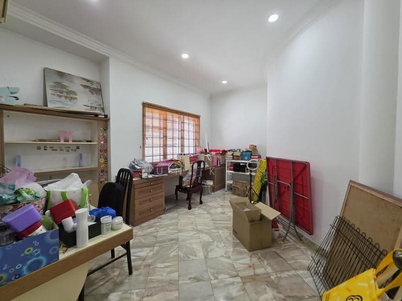 Bungalow House for Sale in Bukit Jalil Golf (Bukit Jalil) - Jun Kee - Study - PropertyGuru.com.my